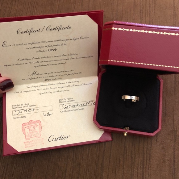 SOLD 🤩 Cartier Love Wedding Band - White Gold - Picture 4 of 8